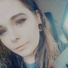 Rebecca Bingaman's Instagram, Twitter & Facebook