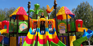 Camping Avec Toboggans Et Structures Chateaux Gonflables Vendee