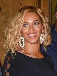 The last time beyonce rocked short blonde hair was for her role as etta james in the 2008 movie cadillac records. Pin On My Style