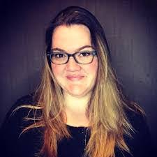 Danielle Linder's Instagram, Twitter & Facebook