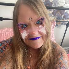 For my Crumbl Chocolate Chip Cookie clone I found that baking surface  really matters. This usually isn't an issue with smaller cookies, but the  weight of the dough for these huge 5.5+