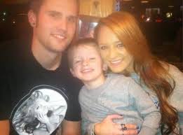 Chloe se dispute avec sa mère au sujet de jordan. Pin On 10 261987