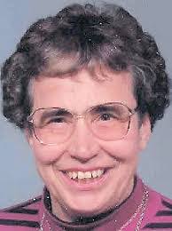 Amanda Bossen's Instagram, Twitter & Facebook