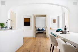 Lei si occuperà di tutto, dal stabilire un prezzo, fare delle foto, pubblicizzare l'annuncio, la certificazione ape. Vendere Casa Da Privato Ecco Quali Sono I Rischi Studio Etneo Unire Immobiliare