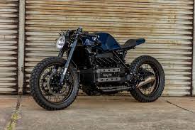 Getting away with a good slip on muffler so there you have it, i hope you've been madly scribbling down all the cafe racer parts you're going to buy as part of your 2019 project bike. F1 Inspired Brick Bmw K100 Cafe Racer Bikebound