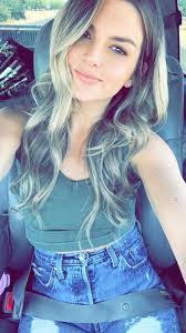 Danielle Devarne's Instagram, Twitter & Facebook