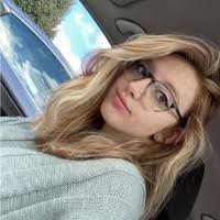 Amanda Hackathorn's Instagram, Twitter & Facebook