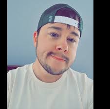 I'm having some trouble with my fathers new boats electronics that I'm  trying to get figured out for him. Not super familiar with hunminbird  electronics, I've always used lowrance. He has a