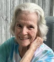 Linda Clapp's Instagram, Twitter & Facebook