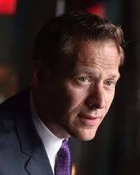 Steve Kot's Instagram, Twitter & Facebook