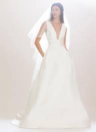 See Carolina Herrera Wedding Dresses From Bridal Fashion Week Carolina Herrera Wedding Dress Carolina Herrera Bridal Herrera Wedding Dress