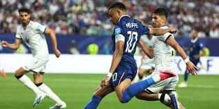 EN DIRECT, France-Irak : Ousmane Dembélé enfonce le clou après le doublé de Kylian Mbappé, les Bleus percutants malgré l’interruption