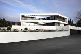 Here are the most impressive luxurious modern villa designs around the globe which have all the factors like design, wide space and location. Interesting Architecture In Germany 26 German Buildings