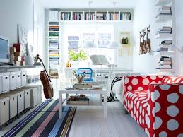 Ein sofa, zweisitzer und sessel oder ein sofa und drei stühle. Schmale Raume Einrichten Planungswelten