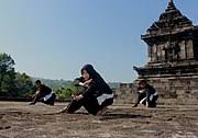 Download lagu silat tunggal baku lasopaam. Persaudaraan Setia Hati Terate Wikipedia Bahasa Indonesia Ensiklopedia Bebas