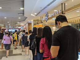 118, jalan tanjung tokong, 10470, penang. Long Queues At Supermarkets After Announcement Of Circuit Breakers To Contain Covid 19 Today