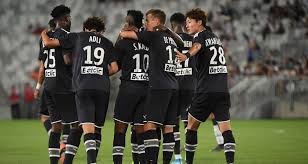 Avant le coup d'envoi du match programmé ce samedi à 13h, petite plongée dans l'intimité des grenats. Bordeaux Genoa Les Girondins S Inclinent Encore Pour Leur Dernier Match De Pre Saison