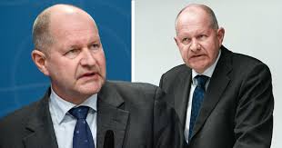 Jag är sedan mars 2018 generaldirektör för myndigheten för samhällsskydd och beredskap, msb. Dan Eliasson Avgar Fran Msb Har Ar Hans Nya Toppjobb Med Miljonlon
