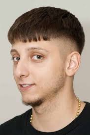 Caesar haircut + short hair + tapered sides. Caesar Haircut Guide With Pro Tips And Trendy Ideas Menshaircuts Com