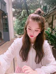 I want to squish her face. AeÑtnetic On Twitter Yujin Clc Yujin Aesthetic