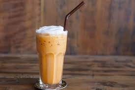 Dalam video lain, ternyata si cowok mengaku sudah punya. Baca Berita Indonesia Bak Jamur Di Musim Hujan Thai Tea Belakangan Ini Memang Lagi Ngehits Banget Di Indonesia Minuman K Thai Tea Thai Tea Recipes Iced Tea