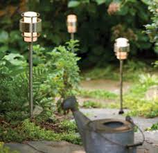 5 Outdoor Lighting Placement Tips For Your Yard