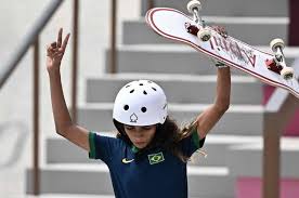 A sus 13 años ganó el lunes la medalla de plata de 'skate street en los juegos de tokio y se convirtió en un símbolo nacional. Vknd7frea5 Sm