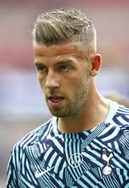 Toby alderweireld has dark blond straight hair which he keeps short to a medium length. Man Utd Almost Certain To Sign Toby Alderweireld In January Former Tottenham Star Daily Star