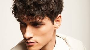 Alcune acconciature maschili classiche non passeranno mai di moda. Capelli Uomo I Tagli Della Primavera Estate 2022 Vanity Fair Italia