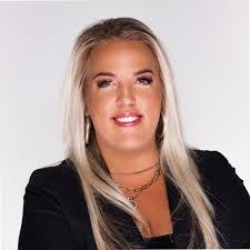 Jenny Craft's Instagram, Twitter & Facebook