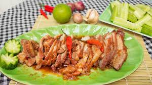 Nào là bánh mì pate jambon, bánh mì bì, bánh mì xíu mại, bánh mì trứng ốp la, bánh mì chà bông gà, bánh mì chà bông heo, bánh mì cá hộp, bánh mì thịt quay, bánh mì xá xíu, bánh mì phá lấu, bánh mì chả cá chiên, bánh mì mắm thái, bánh mì khô bò, bánh mì ngọt… hay vào hàng cà phê. Lam Thá»‹t Xa Xiu Äƒn Vá»›i Banh Mi Nhanh Chong Ä'Æ¡n Giáº£n Cho Bá»¯a Sang Ckk Youtube