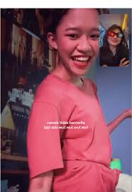 Tren Wut Wut dan Sandal Nyala untuk Wanita