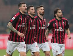 Il secondo nome caldo sulla lista dei partenti è quello di alessio romagnoli: Romagnoli Ac Milan Aiming To Take Third From Inter Ronaldo Com