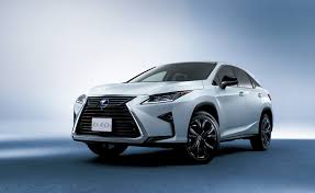 Originally released in its home market of japan in late 1997 as the toyota harrier, export sales began in march 1998 as the lexus rx. æ–°è»Š ãƒ¬ã‚¯ã‚µã‚¹rxã®åœ§å€'çš„ãªå­˜åœ¨æ„Ÿã‚'å¼·èª¿ã™ã‚‹ç‰¹åˆ¥ä»•æ§˜è»Š Black Sequence ãŒç™»å ´ Clicccar Com