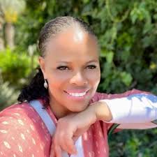 CHOOSING A GOOD BIBLE: A COMPREHENSIVE GUIDE FOR TRUTH SEEKERS (LEARNING  MORE ABOUT THE BIBLE): Helm, Erica D: 9798850389635: Amazon.com: Books