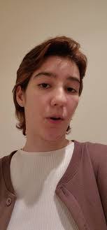 Hannah Macaulay's Instagram, Twitter & Facebook