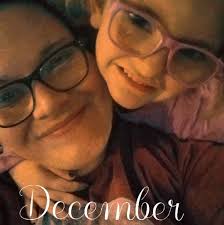 What can I use to keep my dog's pen warm in Chase County, Kansas?