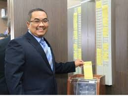 Ketua pemuda umno negeri, mohd. Sanusi Mula Tugas Sebagai Mb Kedah Hari Ini