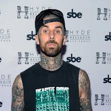 Blink 182s travis barker recounts painful recovery after plane crash. Blink 182 Drummer Travis Barker Recalls 2008 Plane Crash I Couldn T Get The Fire Off Me New York Daily News