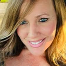 Debbie Regan's Instagram, Twitter & Facebook