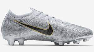 The croatia midfielder, 35, stepped up with a sumptuous finish at hampden park. Modric Mbappe S Balon D Or Winning Mercurial