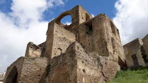 Chiesa diruta is a catholic church built in grottole (mt) in the 15th century, in order to host the local community of clergymen and to become one the most important churches of the bishopric. Chiesa Diruta Dei Ss Luca E Giuliano Grottole Tripadvisor