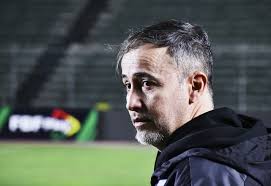 Robatto: “Por el bien del fútbol, que no haya partidos parecidos a estos”