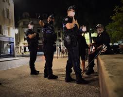 Hôtel de police de thionville 36 boulevard foch 57100 thionville 26 km. Syndicat National Des Policiers Municipaux Metz Societe Police Municipale Maintenant Elle Tourne Jour Et Nuit