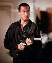 Actor steven seagal is best known for his starring roles in martial arts films like 'hard to kill and he later starred in the reality series steven seagal: Steven Seagal Zum Toten Freigegeben Filmtipps At