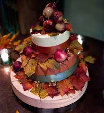 Tiefgekühlte kuchen & torten alle kategorien alexa skills amazon geräte amazon global store amazon pantry amazon warehouse apps & spiele audible hörbücher auto & motorrad baby. 24 Ideen Fur Eine Torte Fur Hochzeit Mit Herbst Verzierung
