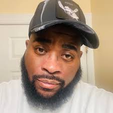 Afrocentric rappers be like