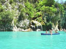 In addition to water sports, the verdon gorges are also famous for free climbing and climbing enthusiasts. Canoe Kayak Dans Les Gorges Du Verdon Photo De Hotel Des Alpes Greoux Les Bains Tripadvisor