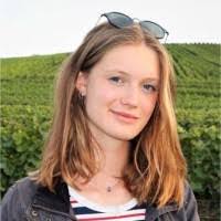 Julie Ruffin's Instagram, Twitter & Facebook