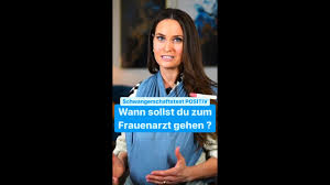 Denn zu beginn der schwangerschaft muss sich. Schwangerschaftstest Positiv Wann Solltest Du Zum Frauenarzt Gehen Youtube